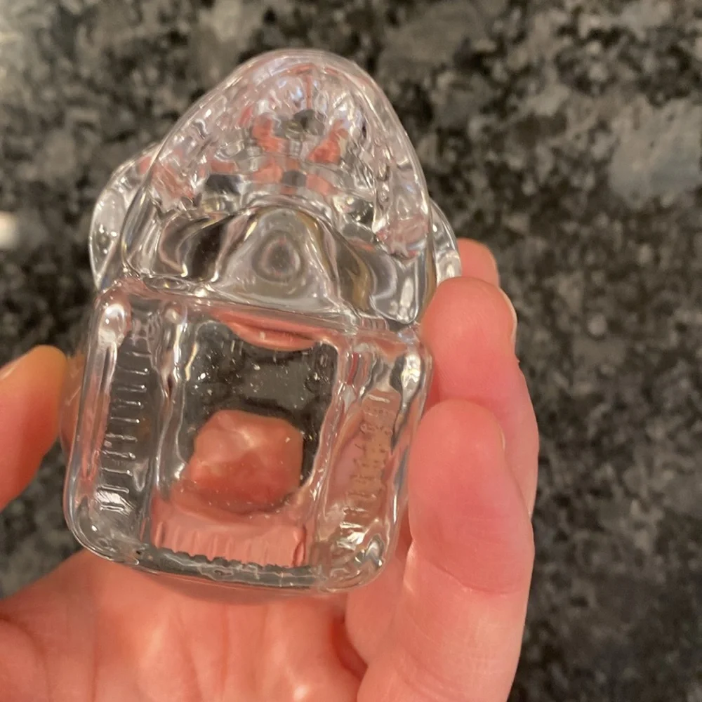 Studio crystal collection 4 skull head shot glasses brand new Halloween